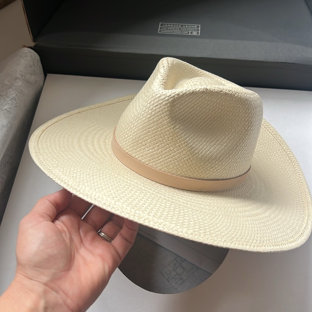 Janessa Leone Sherman Hat - Neutral, Small BRAND NEW